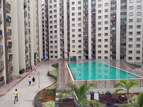 Rent 2 BHK Unfurnished Apartment Flat In Corporate Suncity Gloria