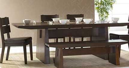 How to pick decorative accessories for dining table?